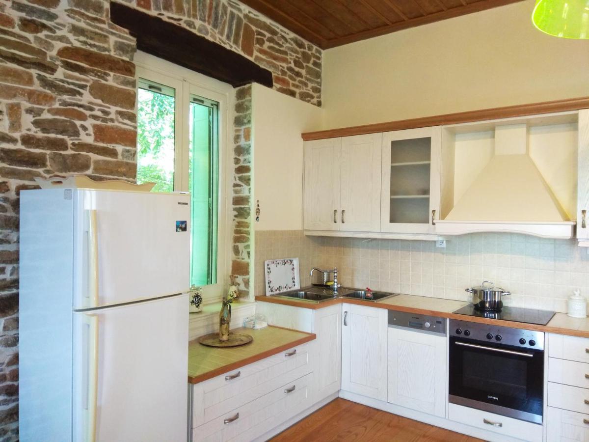 Marina Traditional Stonehouse Afétai 외부 사진