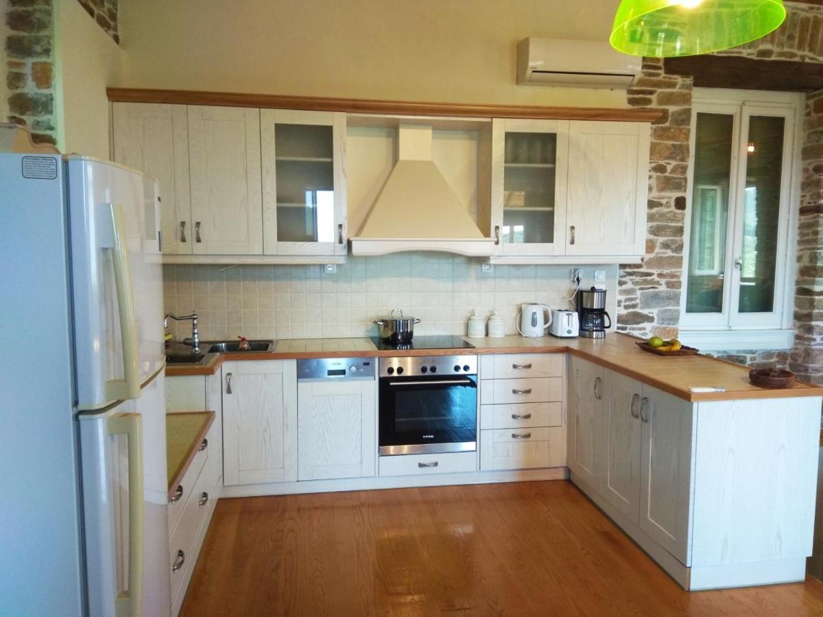 Marina Traditional Stonehouse Afétai 외부 사진